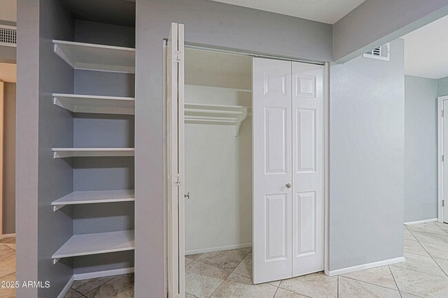 Building Photo - 8402 E Coronado Rd