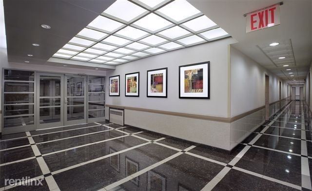 Primary Photo - 321 W 54th St