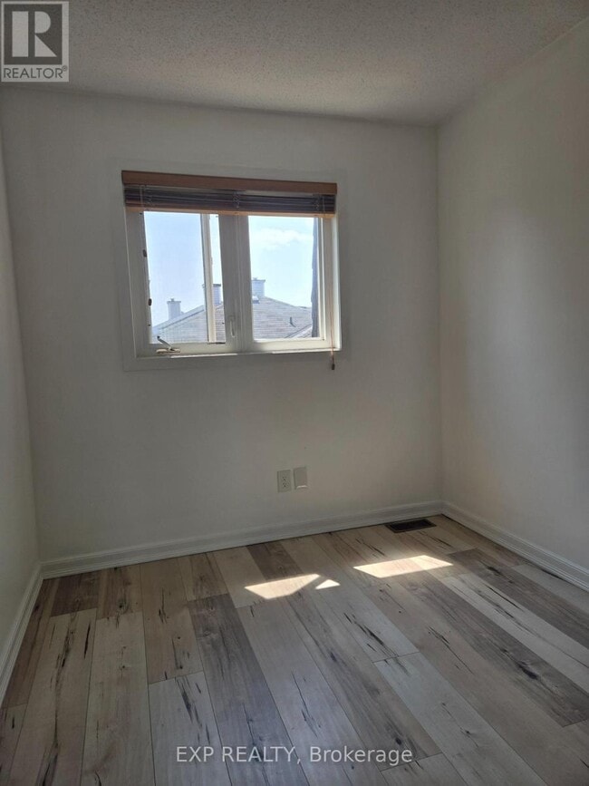 Building Photo - 90 Lightfoot Pl
