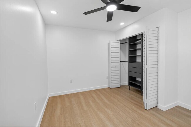 Foto del edificio - 379 NW 23rd St