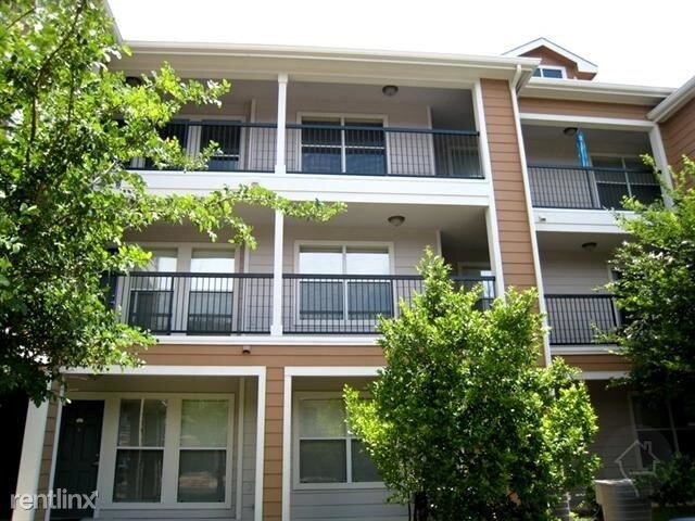 Building Photo - 1001 Collinwood West Dr