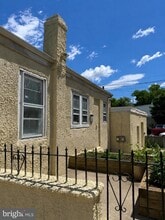 Building Photo - 301 Violet St