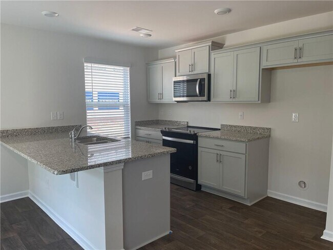 Building Photo - 310 Oakmont Valley Trl
