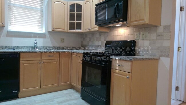 Photo - 1518 Parrish St Apartment