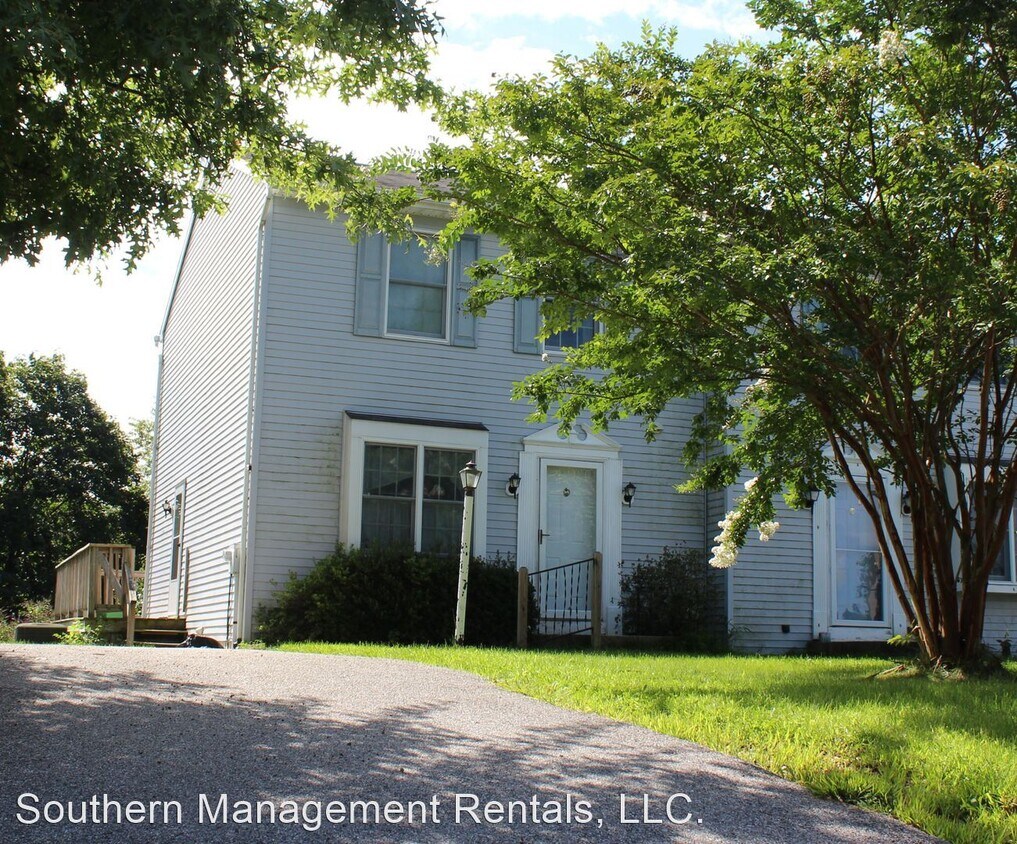 Primary Photo - 3 br, 1.5 bath House - 118 Shawnee Dr.