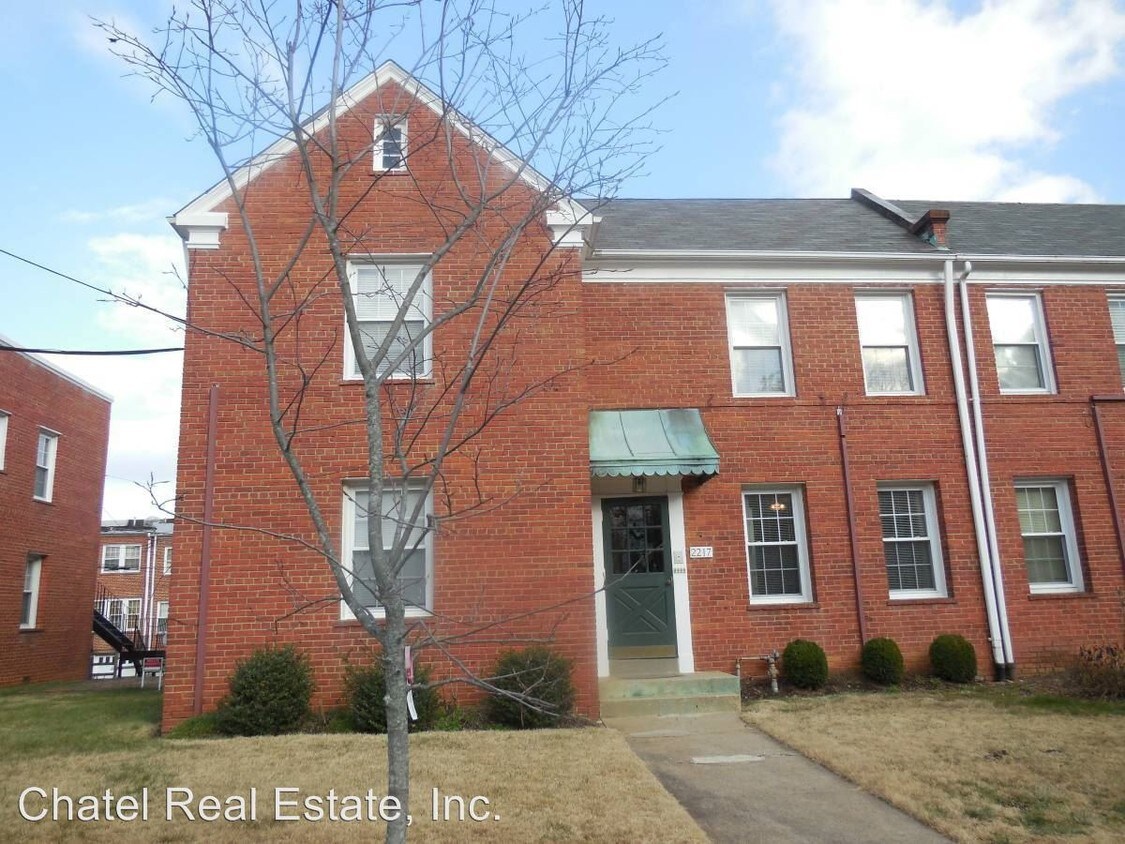 Primary Photo - 2211 40th St NW