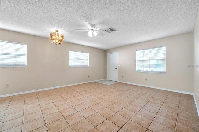 Building Photo - 6632 Hickorywood Ln