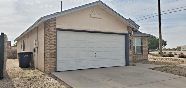 Foto del edificio - 3400 Tierra Cromo Rd