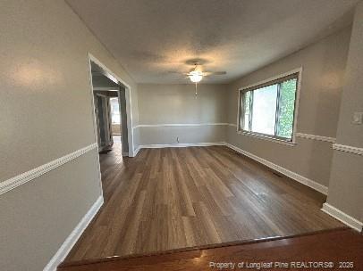 Foto del edificio - 4937 Walnut Dr