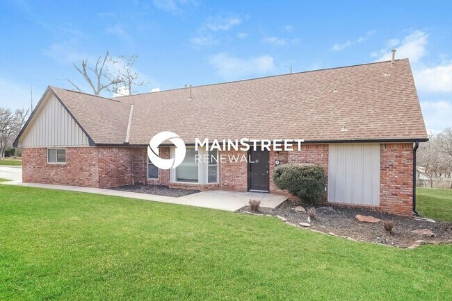 Building Photo - 5 Bedroom Pet-Friendly Home in Edmond, OK with Main Street Renewal