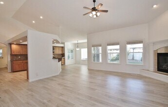 Building Photo - 202 Selwood Wy S