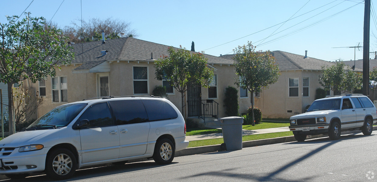 Building Photo - 108-120 N 1st Ave