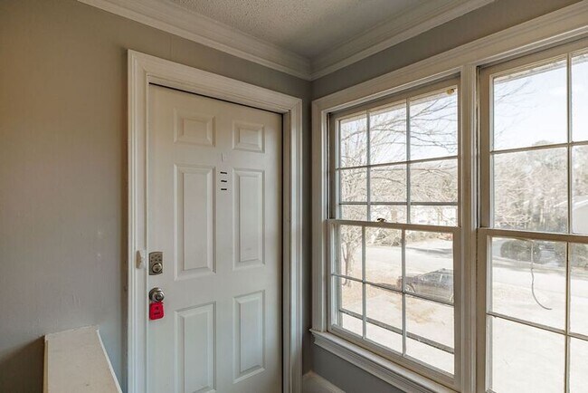 Foto del edificio - 118 Barrington Dr