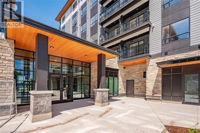 Building Photo - 251 Northfield Dr E