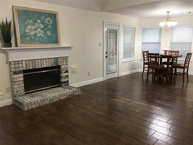 Building Photo - 13622 Dempley Dr