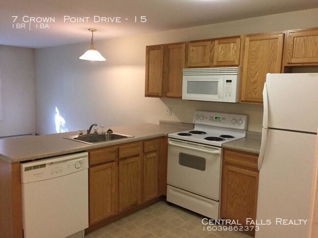 Building Photo - One Bedroom ! H/ HW Included  !