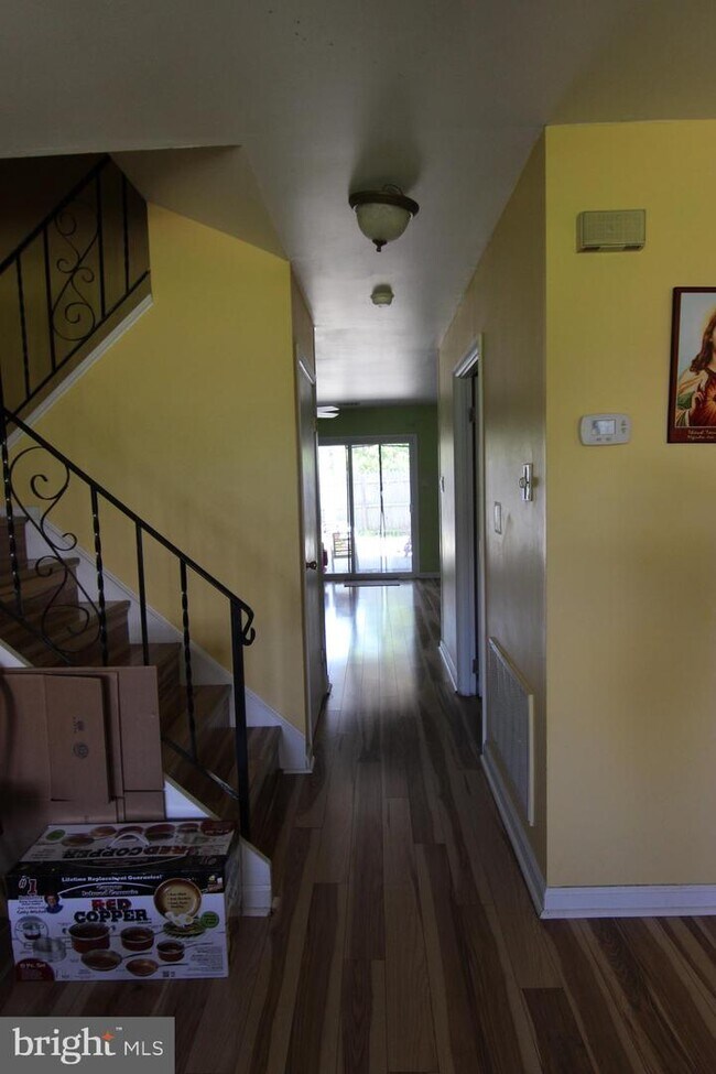 Foto del edificio - 214 Jefferson Ct