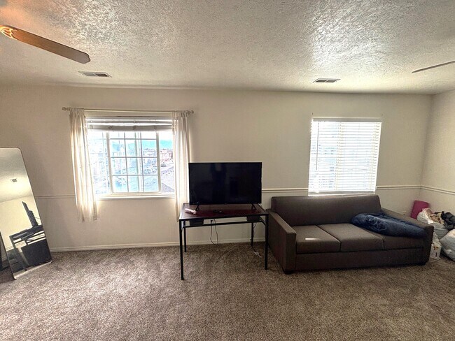 Foto del edificio - 112 W 1230 N