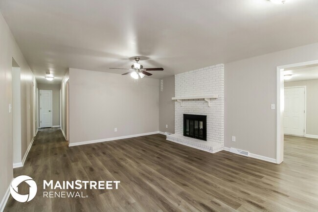 Foto del edificio - 633 Cedar Ln