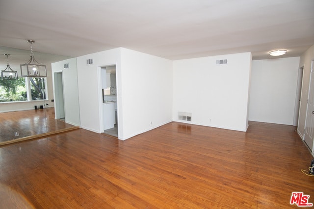 Building Photo - 957 Terrace 49