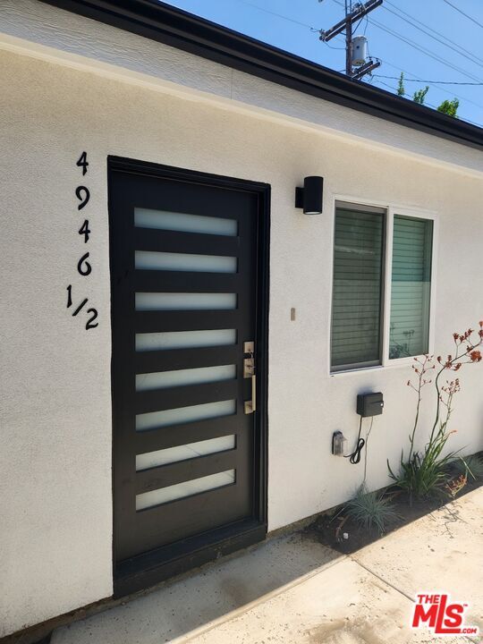 Foto principal - 4946 1/2 CA-27