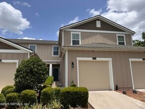 Building Photo - 402 Aralia Ln