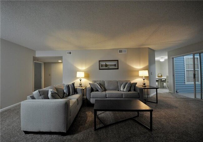 Foto del edificio - 4041 Whitehall Way