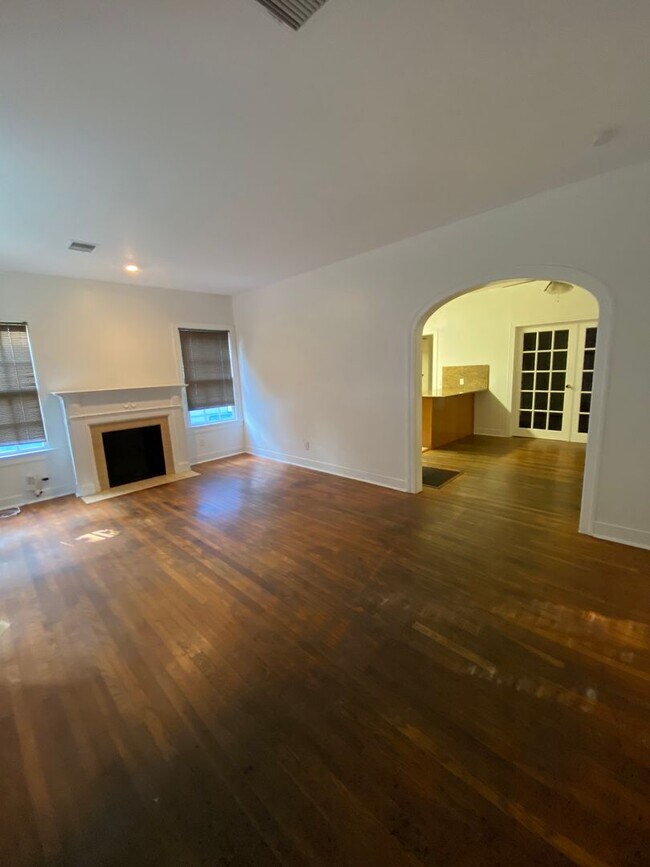 Foto del edificio - 814 E 30th St