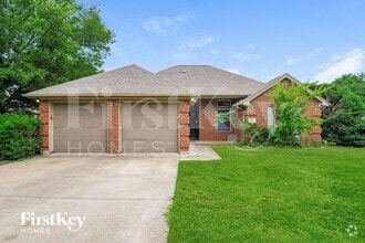 Building Photo - 1057 Matthew St