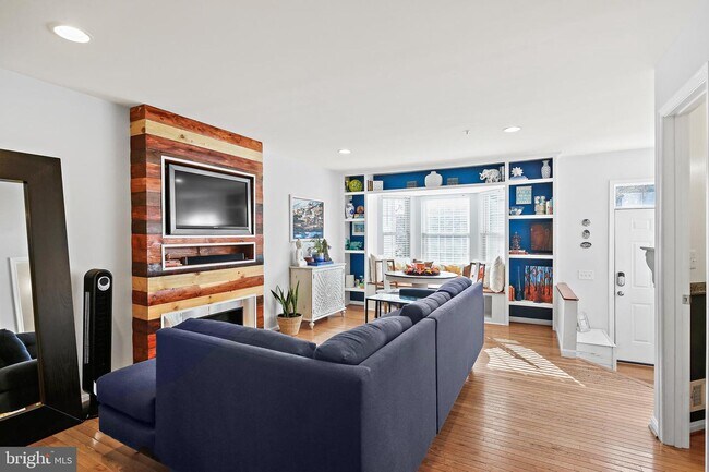 Foto del edificio - 567 Francis Nicholson Way