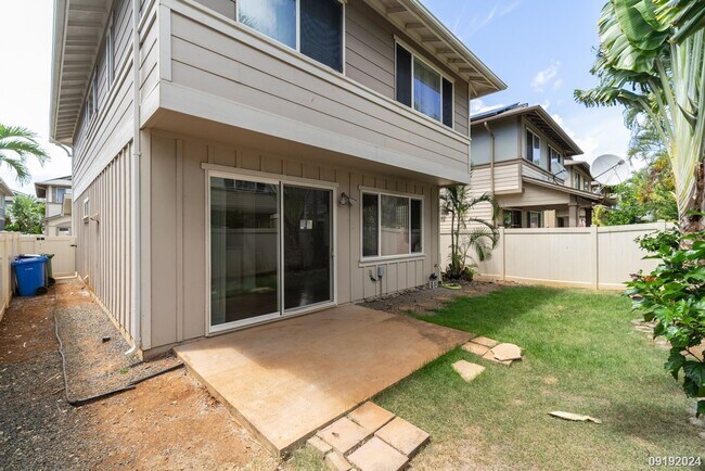 Building Photo - 4 br/2.5 ba Ewa Gentry Tuscany II, Schedul...
