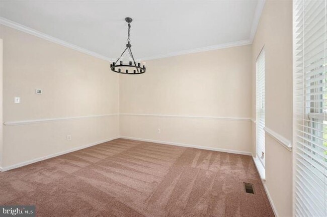 Building Photo - 6 Riggs Rd