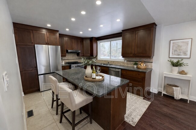 Photo du bâtiment - 1490 York Rd