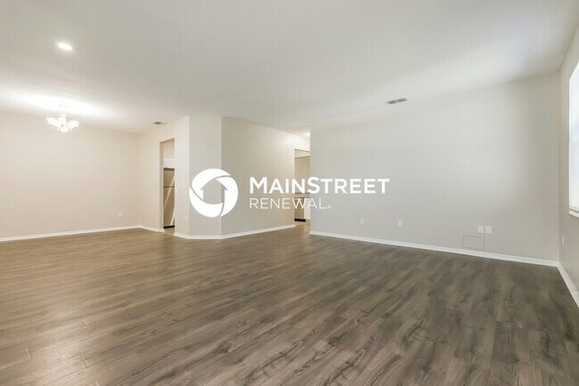 Foto del edificio - 3 Bedroom Pet-Friendly Home in LAKELAND, FL with Main Street Renewal