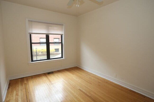 Foto del edificio - 838 W Wavelande