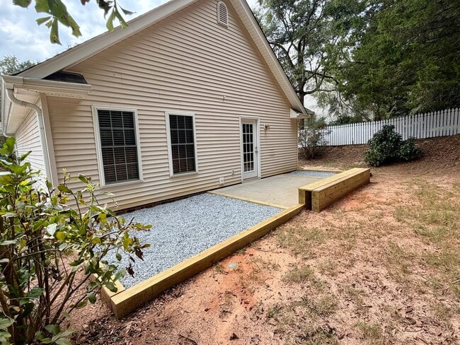 Photo - 121 Grand Oak Circle House