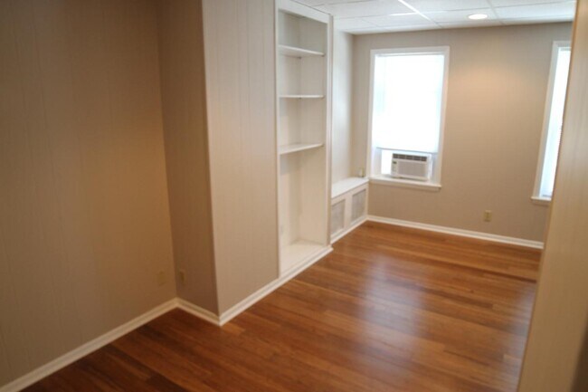 Sala de estar - 1313 N Scott St
