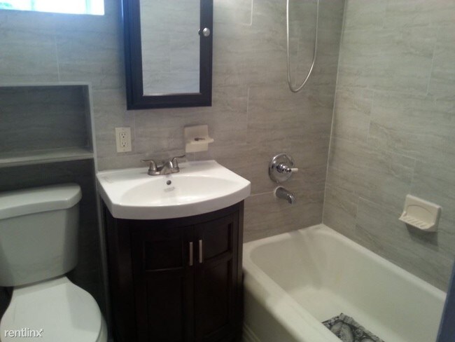 Building Photo - 6523 170th St