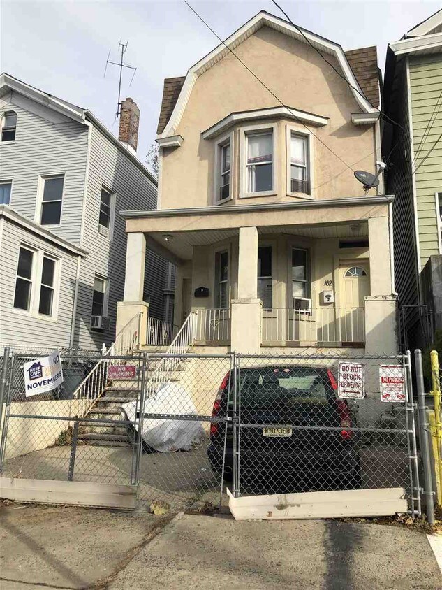 162 Virginia Ave, Jersey City, NJ 07304 House Rental in Jersey City