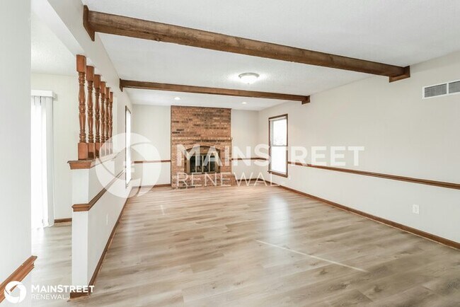 Building Photo - 16009 E 28th St S, Independence, MO 64055