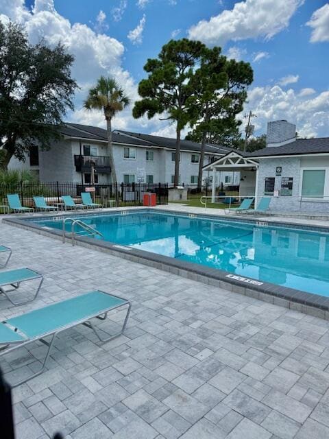 Building Photo - 603 Colonial Dr