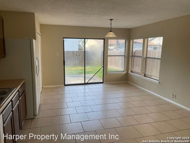 Building Photo - 3 br, 2 bath House - 6806 Country Lawn
