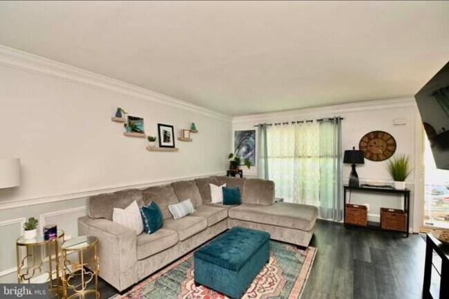Sala de estar - 16889 Toms River Loop