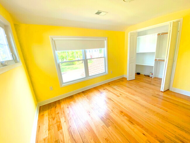 Foto del edificio - 1860 Cider Mill Rd