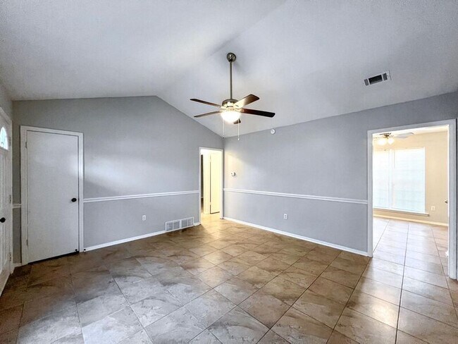 Building Photo - 6285 Jamestown Dr
