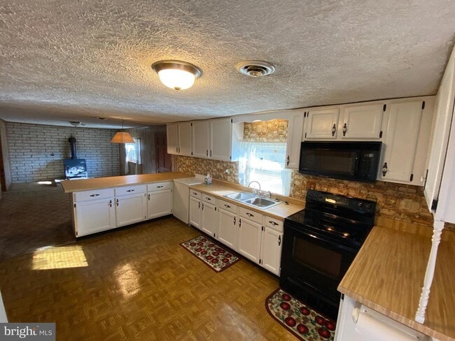 Building Photo - 46 Washington Cir