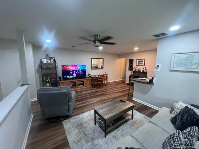 Building Photo - 30 Navajo Ct