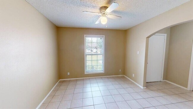 Building Photo - 10504 Wendts Way