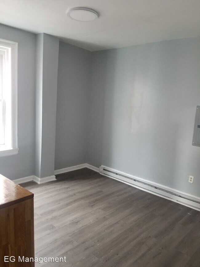 Building Photo - 5151 Brown St