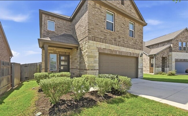 Building Photo - 488 Pepperbark Loop